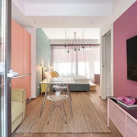 Amazing apartment in Duomo Milaan Buitenkant foto