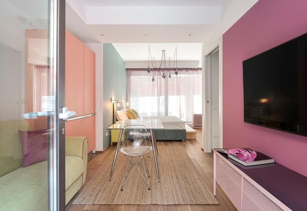 Amazing apartment in Duomo Milaan Buitenkant foto