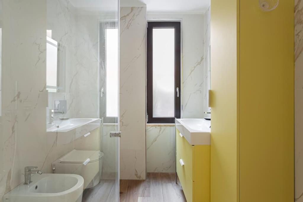 Amazing apartment in Duomo Milaan Buitenkant foto