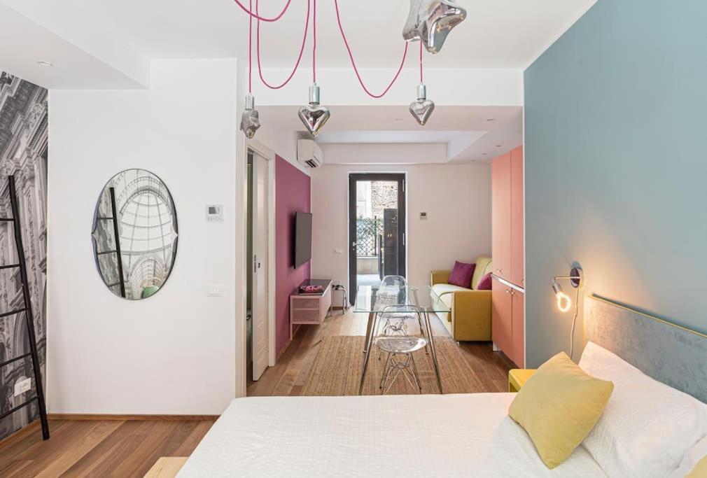 Amazing apartment in Duomo Milaan Buitenkant foto