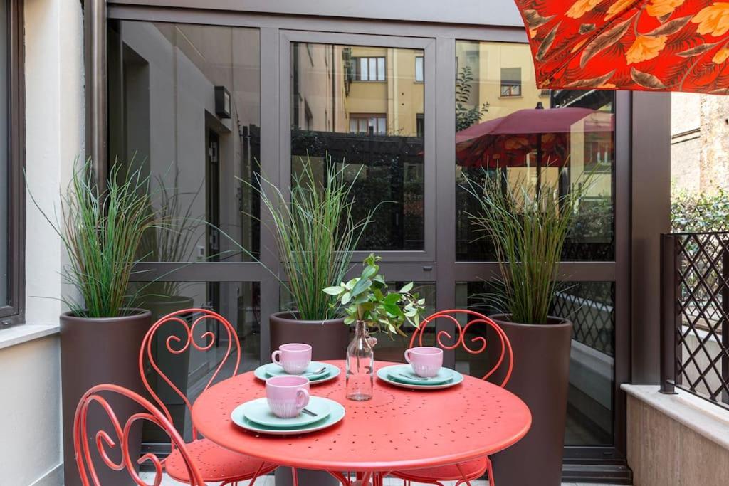 Amazing apartment in Duomo Milaan Buitenkant foto